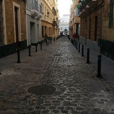 Entre El Falla Y La Caleta شقة