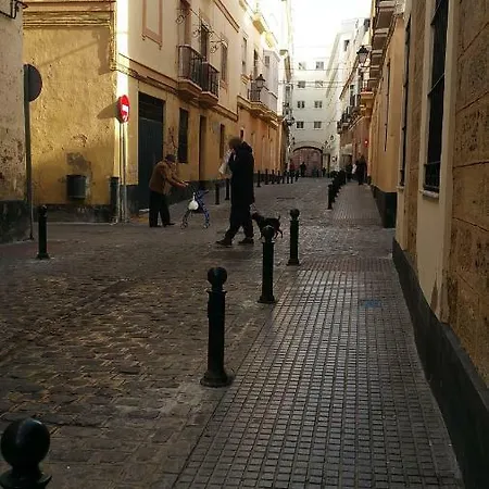 Entre El Falla Y La Caleta شقة *
